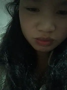 Minhkhue121's cam snapshot