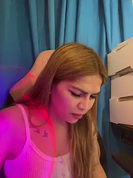 Danaya18's cam snapshot