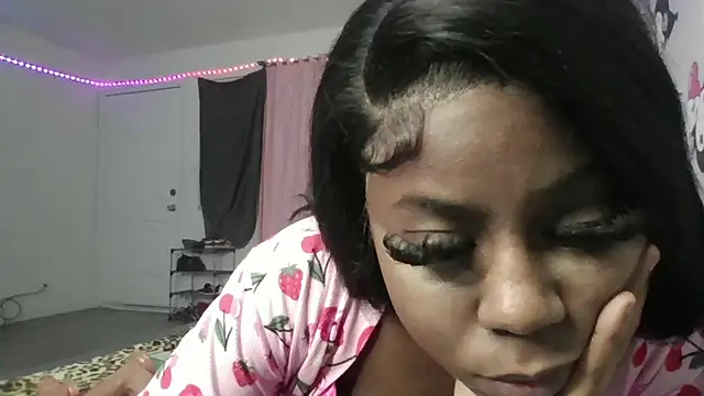 Mistresslucyxxx's cam snapshot