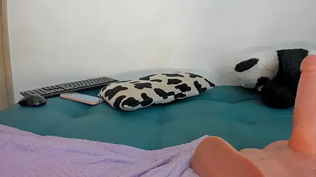 Nanny_11's cam snapshot