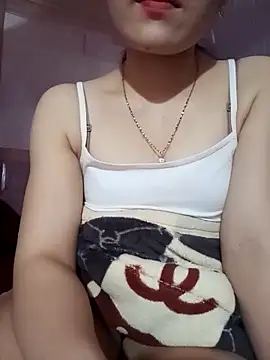 LucyyLy's cam snapshot