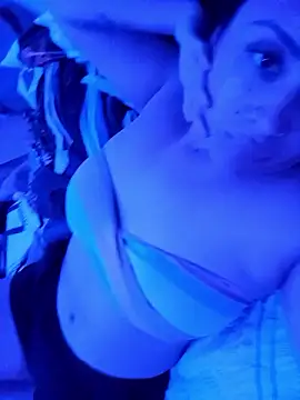 velvetfeverx666 live sex cam