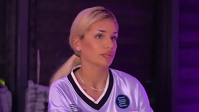 Candy_Ivy's cam snapshot