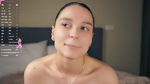 TyraEspina live sex cam