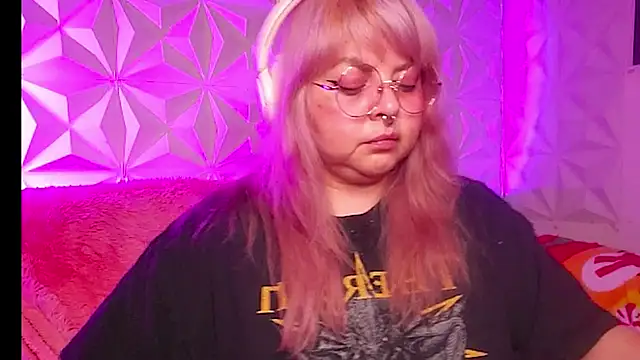 Satyn_doll's cam snapshot