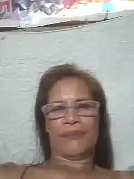 Petite_elise's cam snapshot