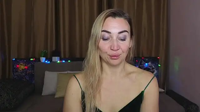 Kiss_julli88I's cam snapshot