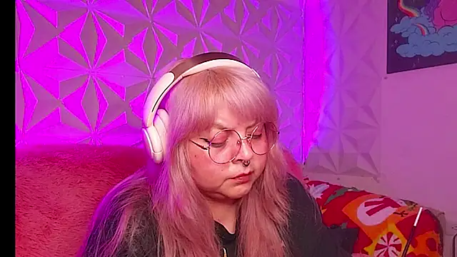 Satyn_doll live sex cam