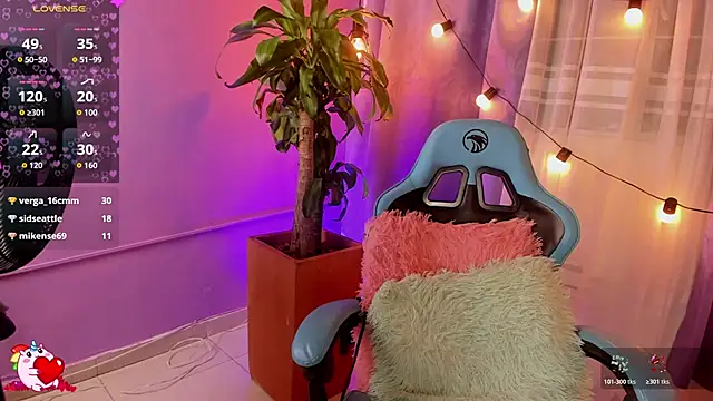 Lia_little18 live sex cam