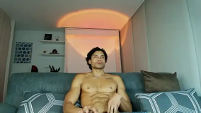 Robyn_Miller live sex cam