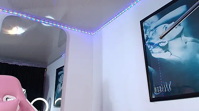 GraceWallace_'s cam snapshot