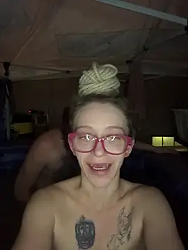 Stonermama666420 live sex cam