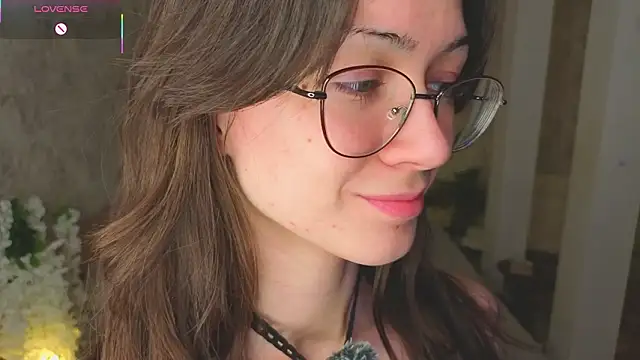 ReneeLippeatt live sex cam