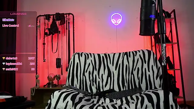 CyberXGoddess's cam snapshot