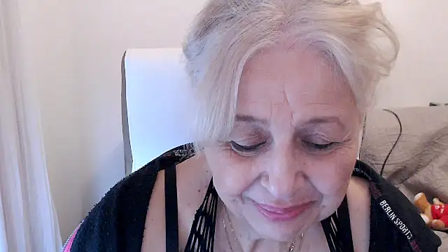 SusiLifeXXX live sex cam