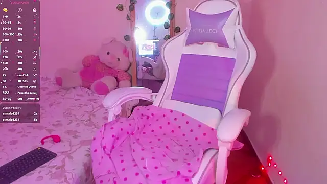 Anastasia1213's cam snapshot