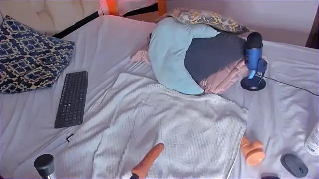 kayla-ada0's cam snapshot