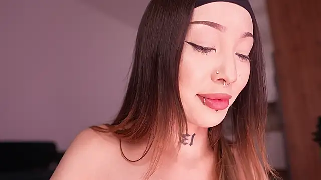 sharlin_13 live sex cam