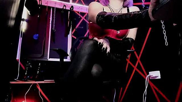 missdarklady's cam snapshot