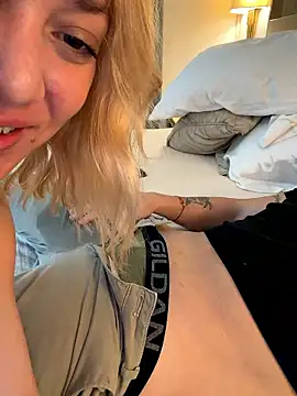 FranciaFierro live sex cam