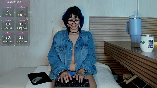 Ramona_Flower's cam snapshot