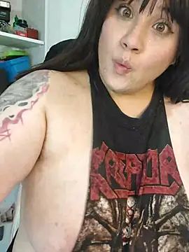 ItsNaiixa's cam snapshot