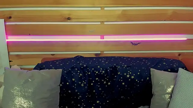 Evis_Dailyy's cam snapshot