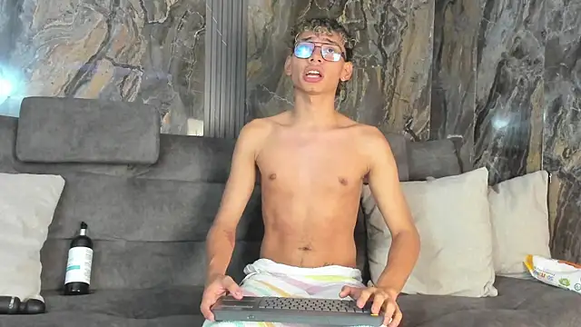 Daviid_laidd live sex cam