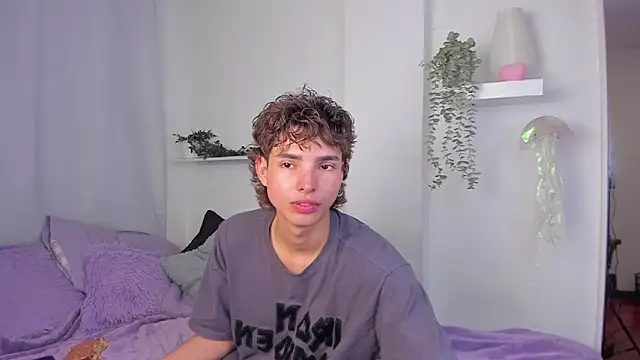 santy-kitty live sex cam