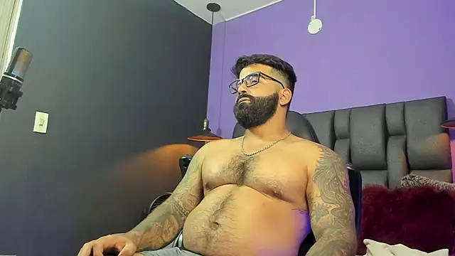 Lyon_vach live sex cam