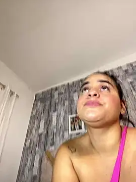 Violetrousse live sex cam