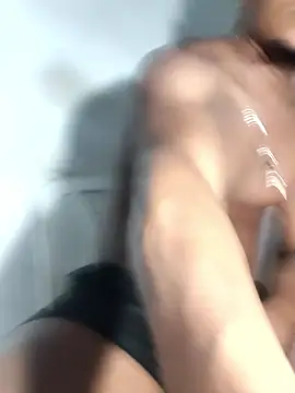 hugo3918_ live sex cam