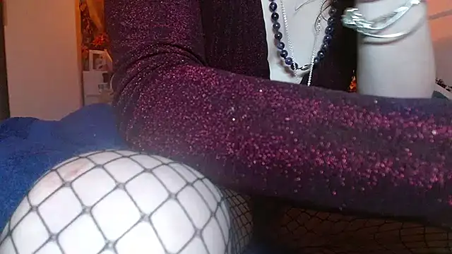 Regina_5's cam snapshot