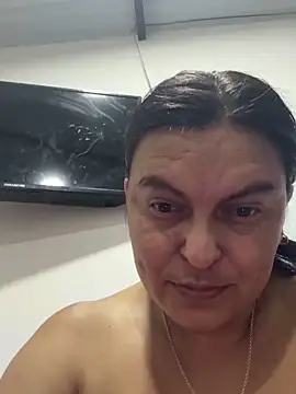 Horny-Mommy-Dirty live sex cam