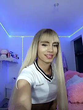 annie_thomson00's cam snapshot