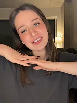 nerdynina live sex cam