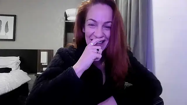 Edenfox-'s cam snapshot