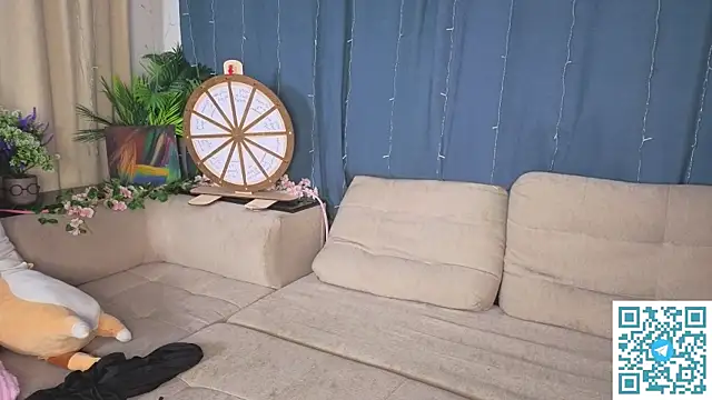 ColettaMejias live sex cam