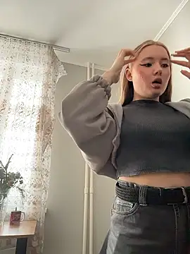 VineraSweet live sex cam