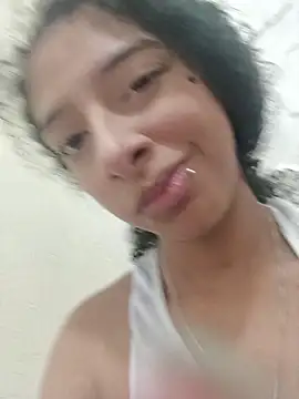 Tinyy_Star's cam snapshot