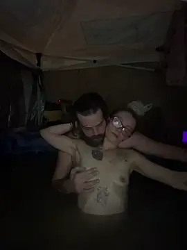 Stonermama666420's cam snapshot