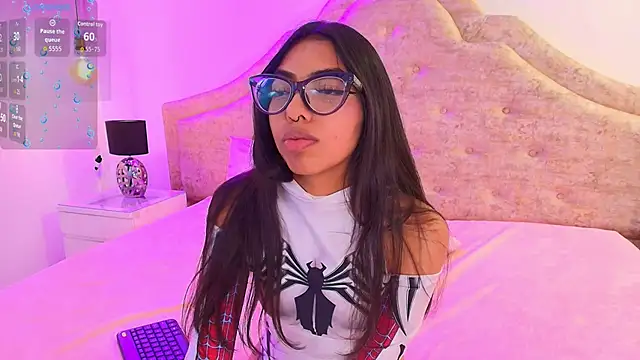 Sapphire_01's cam snapshot