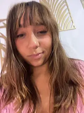 petite_tatis's cam snapshot