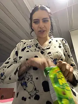 Hilary_pinkk's cam snapshot