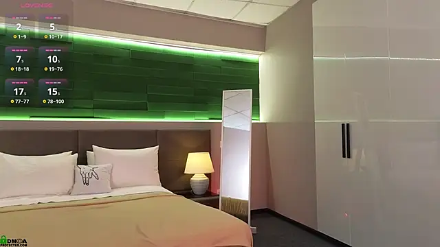 Rina_Red live sex cam