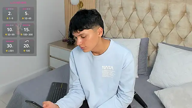 Maxii18_'s cam snapshot