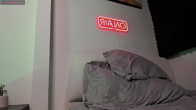 LucianSinclair live sex cam