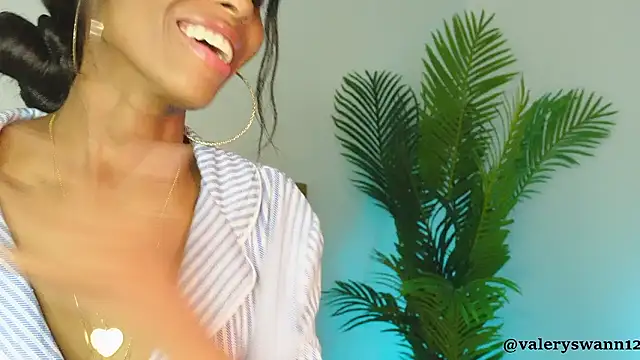 Valery_Swan1's cam snapshot