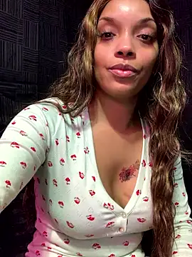 Rakiyahcharms's cam snapshot