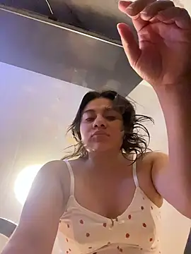 Poli_amor2025 live sex cam